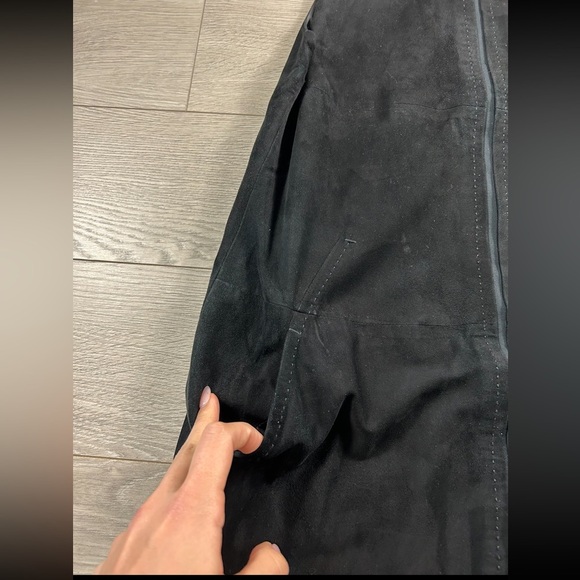 Dolce & Gabbana Black Suede Crew Neck Knee Length Dress - Picture 6 of 13